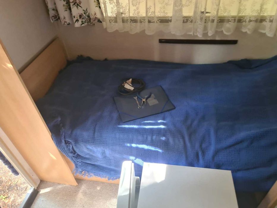 Каравана Knaus Eifelland 395 + форселт + втори покрив