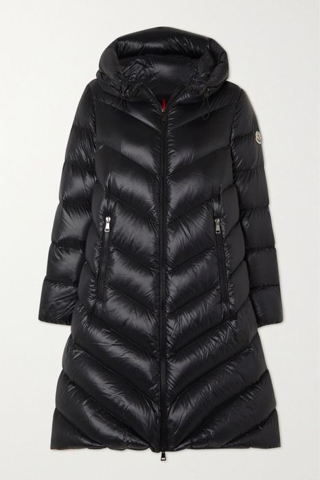 Продам зимнюю куртку Moncler