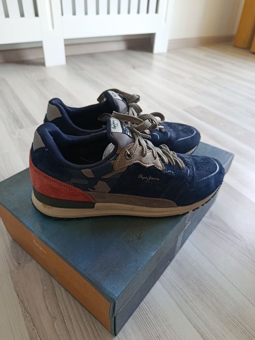 Adidași pepe jeans mărimea 40