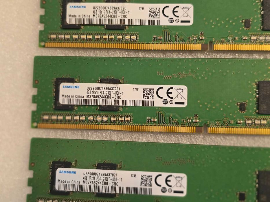 Memorie RAM desktop Samsung, DDR4, 4GB, 2400MHz, CL17, 1.2V