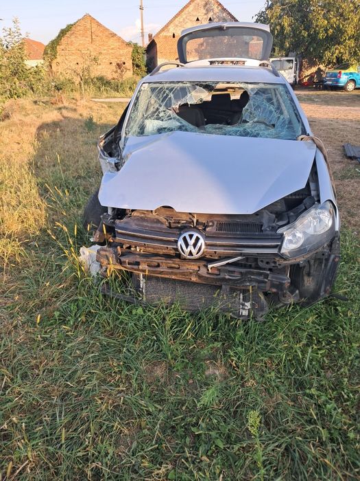 Dezmembrez golf 6 1.6 2012