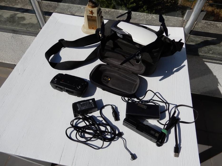 Drona Magic Air cu 2 acumulatori