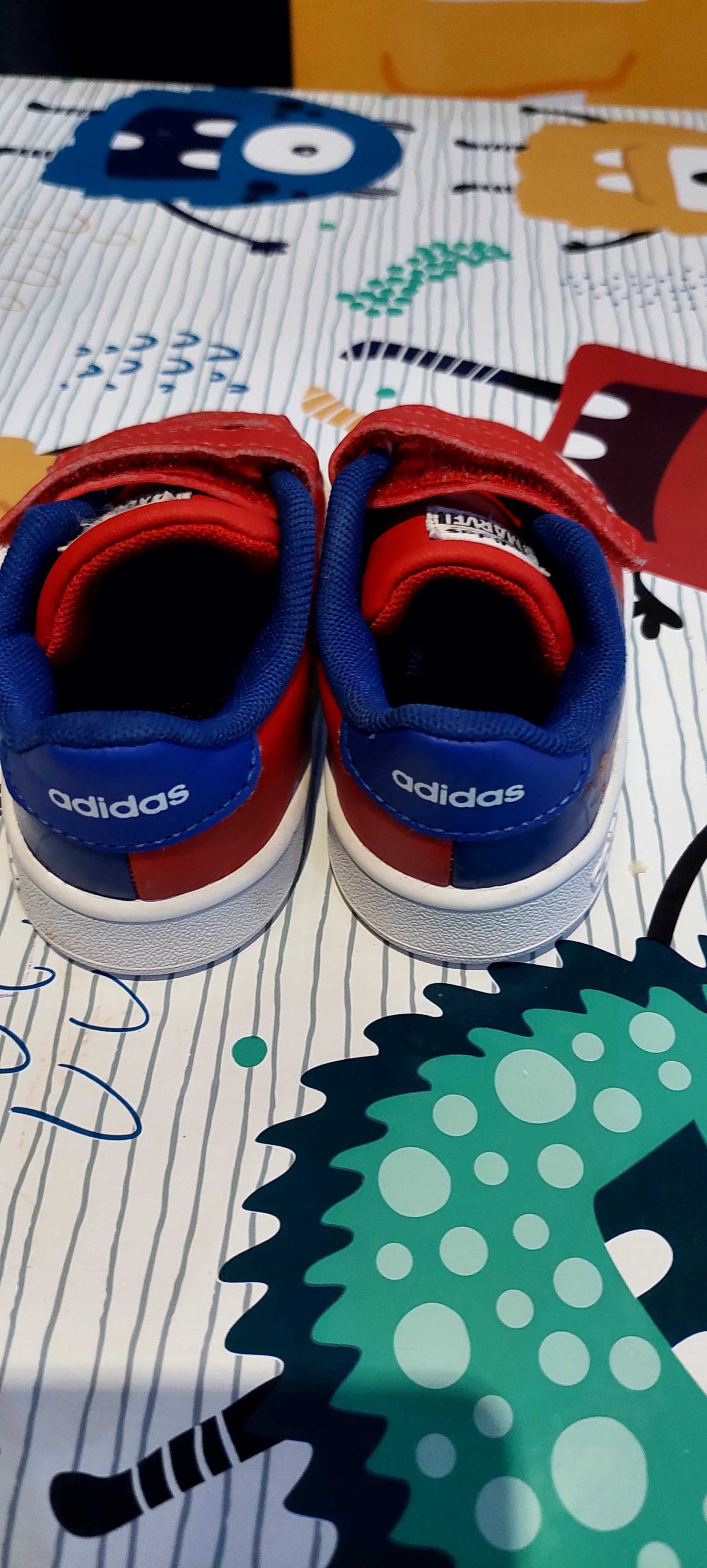 Детски маратонки Adidas Spiderman 22 и 21 номер
