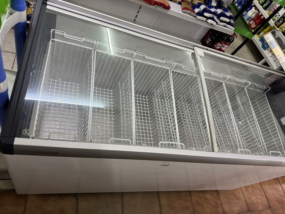 Продавам фризер липхер