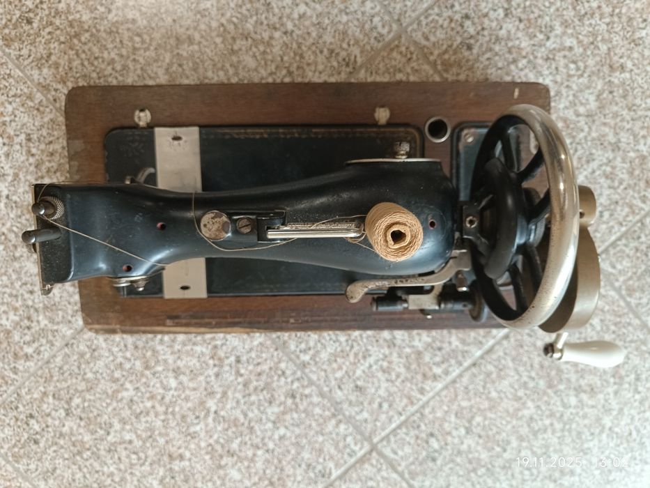 Шевни машини SINGER и VESTSA.