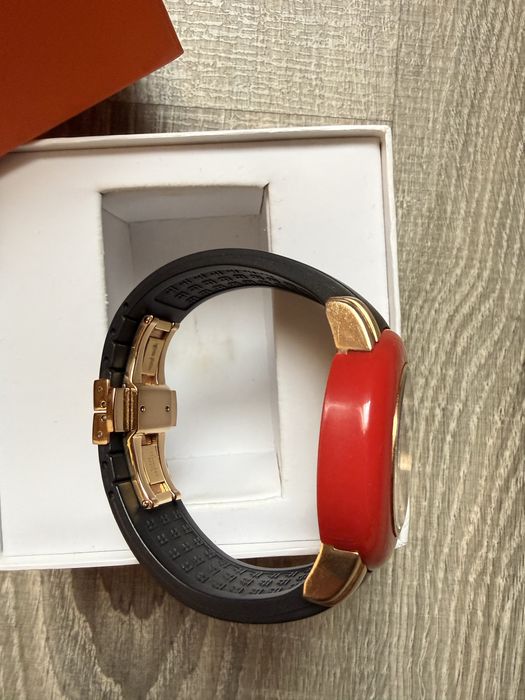 Дамски часовник folli follie