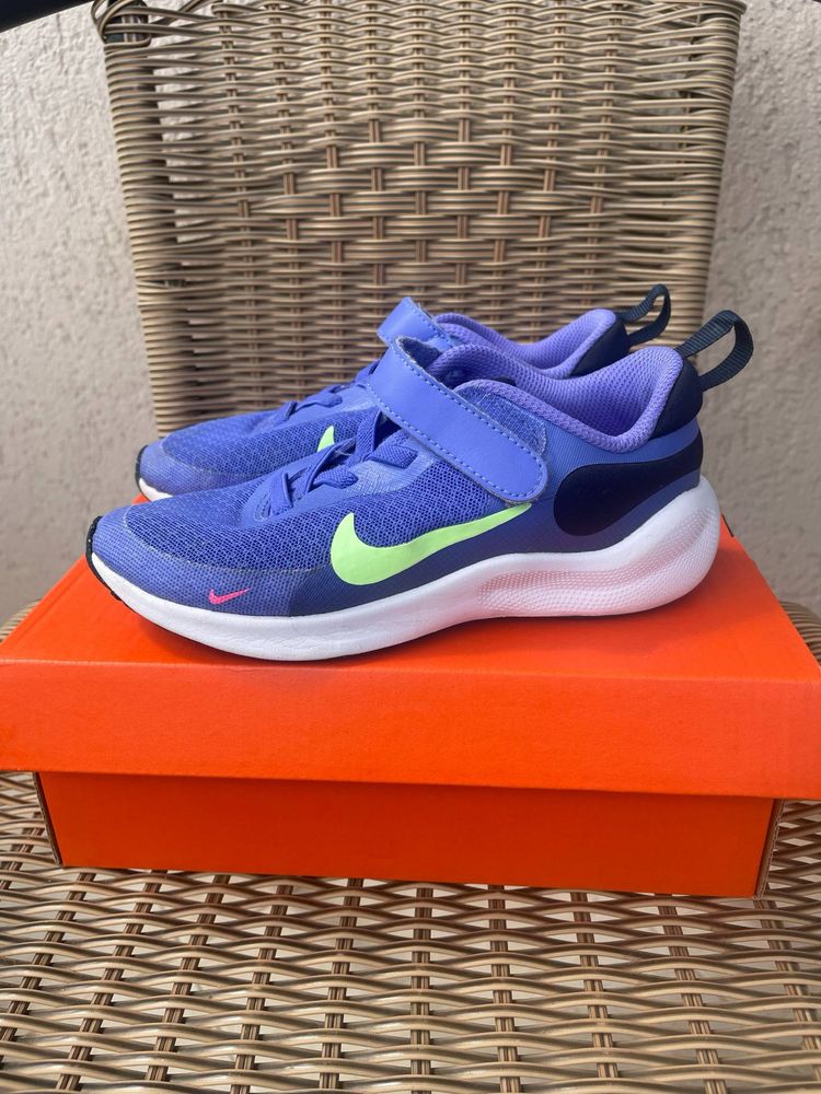 Оригинални детски маратонки NIKE, ZARA 27, 28 и 29 номер