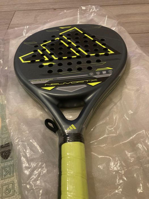 Падел ракета ADIDAS NEUVORTX различни цветове LIME new