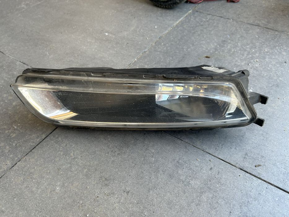 Proiector stanga Cc Facelift