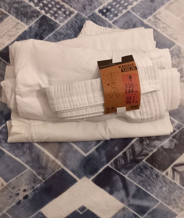 Kimono karate 135-144 cm
