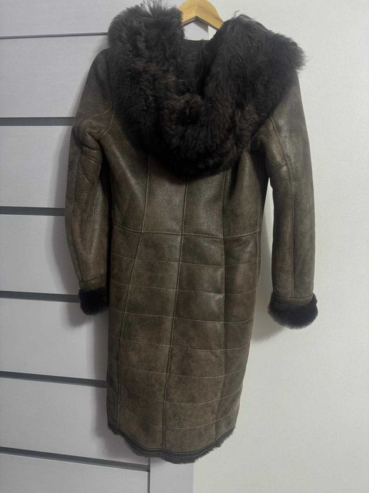 Haina blana naturala ca și noua