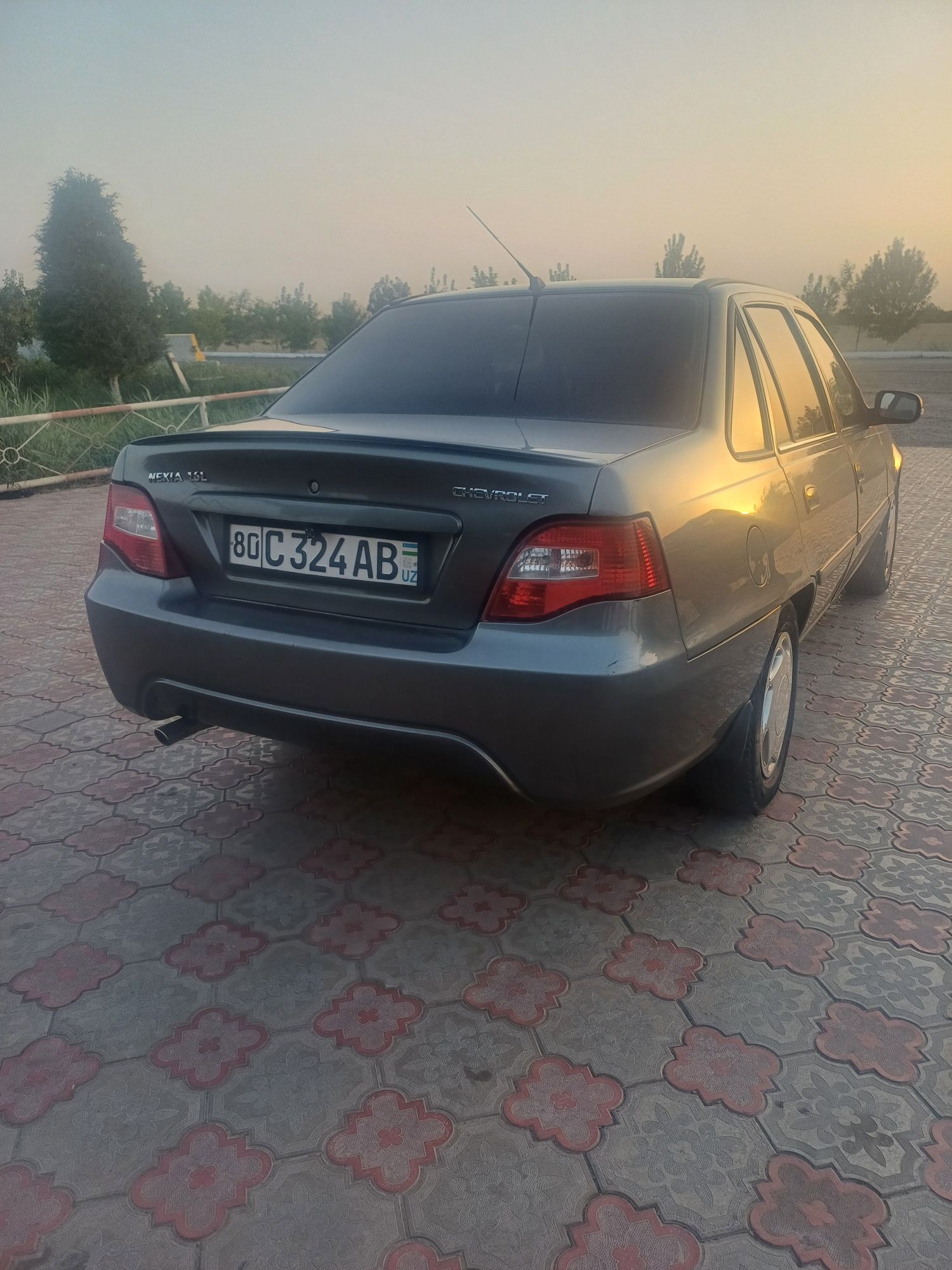 Нехиа 2 сотилади