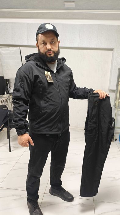 Куртка комплект сотилади янги