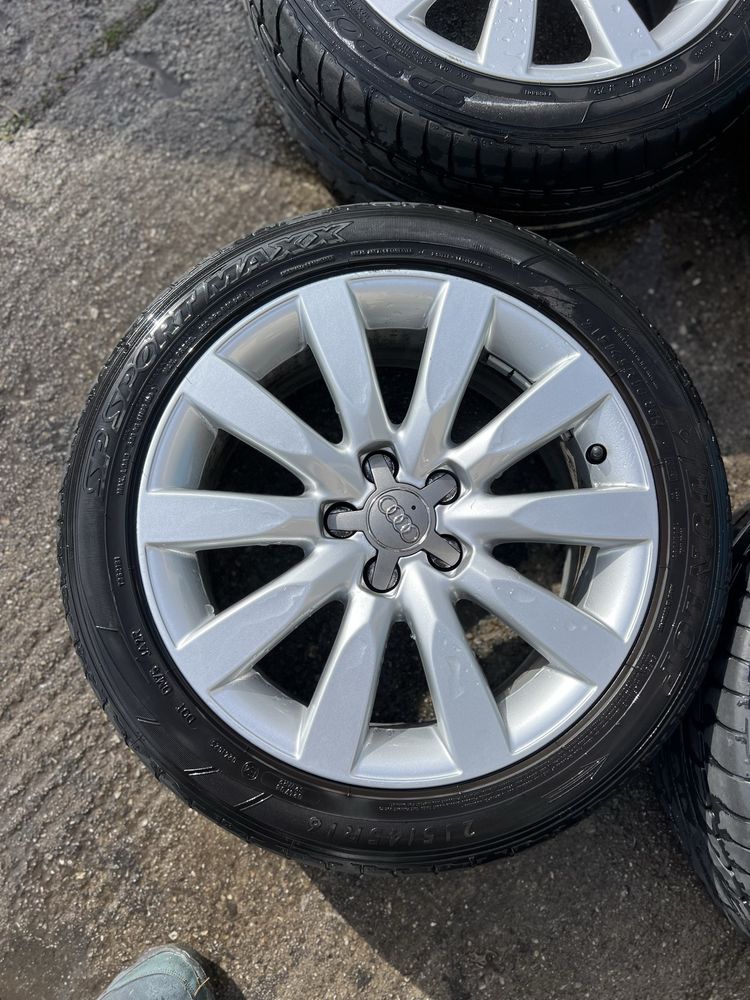 Джанти с летни гуми Audi A1 215/45/16 DOT18. Dunlop7мм грайфер . 5х100