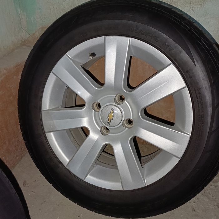 Сака диска сотилади. Балони ҳам ҳолати ўрта.