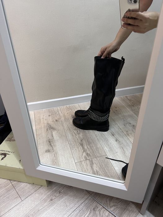 Зимние женские сапоги