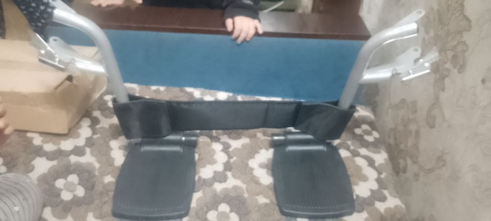Продам опора для инвалидной коляски подножки