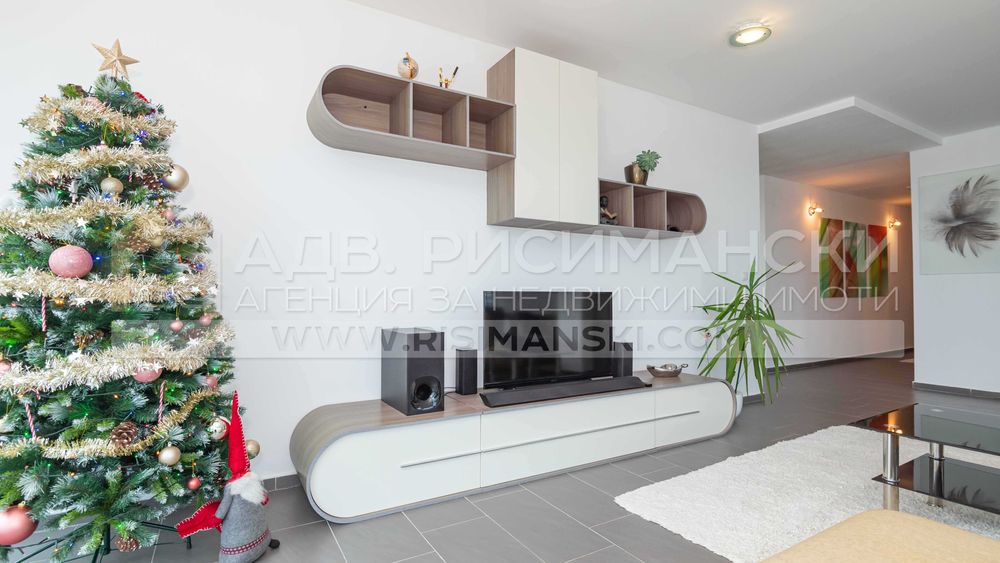 Продава се Мезонет в Бургас, Сарафово - 300 кв.м за 1167 €/кв.м - Снимка #6