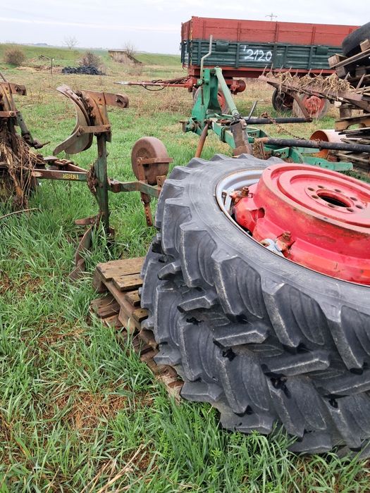 Roti tractor 36 12.4 anvelope cauciucuri plug