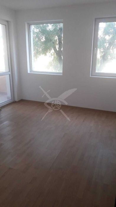 Продава се Многостаен апартамент в Бургас, Сарафово - 180 кв.м за 750 €/кв.м - Снимка #2