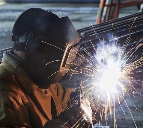 Сварщик услуги монтажа демонтажа газопроводов. Сварка