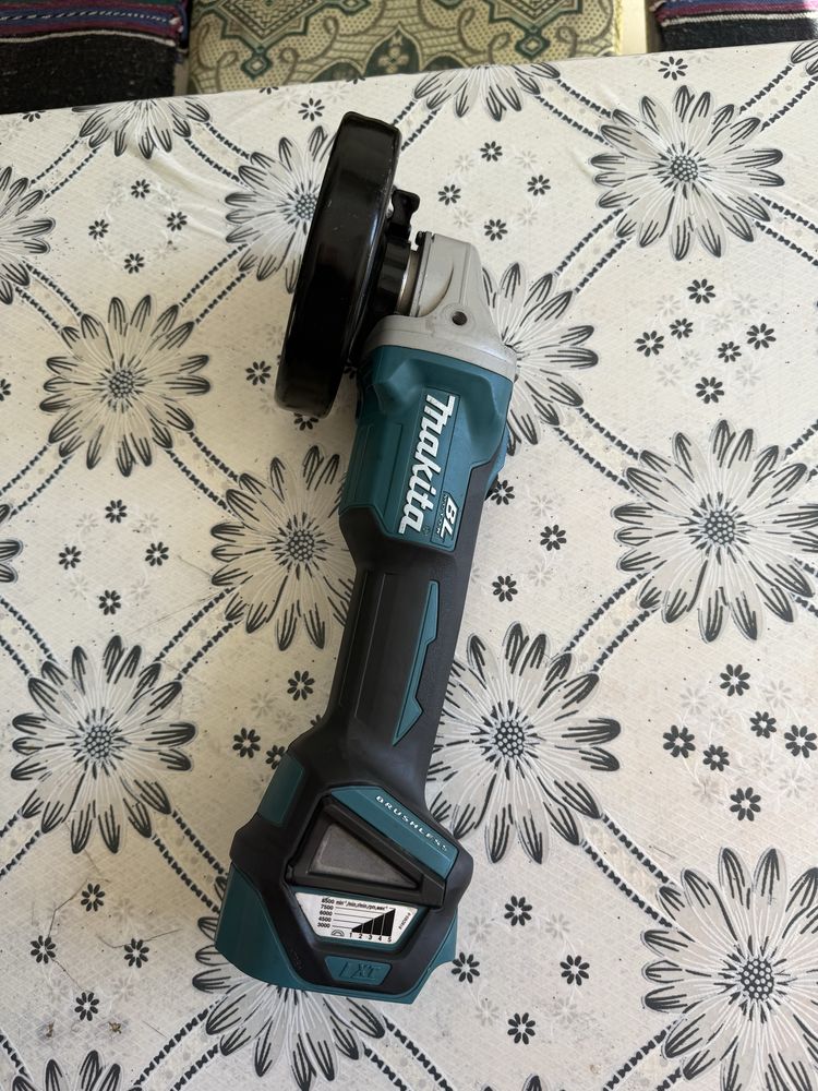 Акумулаторен ъглошлайф Makita DGA511Z, 18 V, 125 мм,