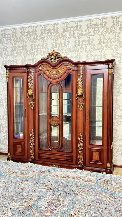 Сервант для гостиной