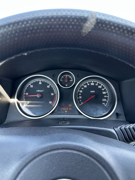 Opel astra H GTC