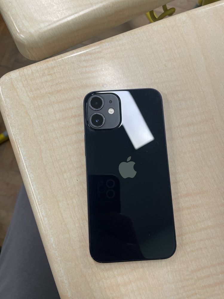 Iphone 12 mini..