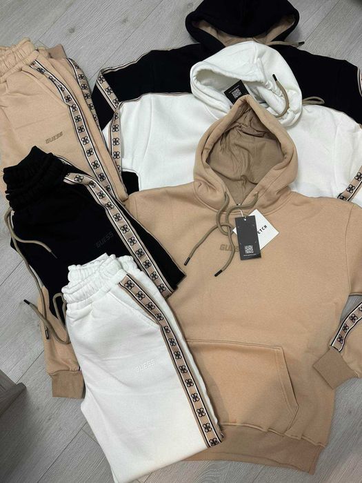 Дамски ватирани комплекти GUESS