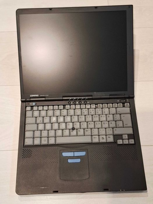 Laptop de colectie 2001 Compaq Armada M700 computer games 90-00's