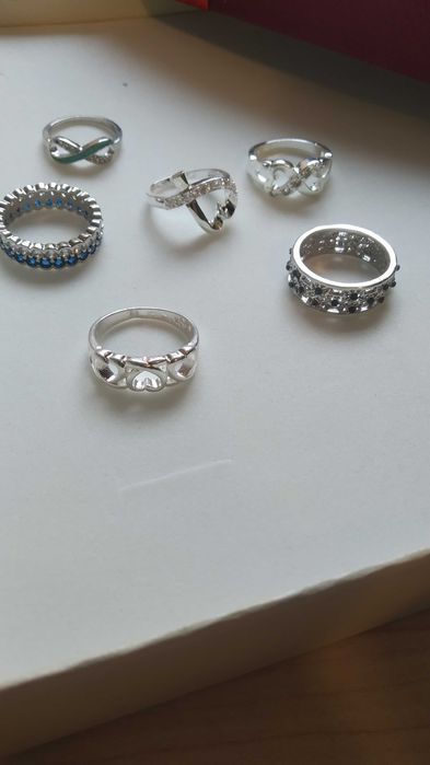 Елегантен, сребърен пръстен. Нови модели, цени 35/58 лв. В кутия.