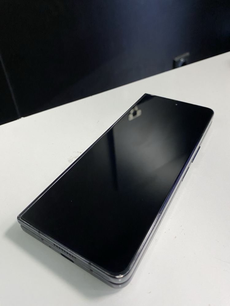 Продавам Samsung Galaxy Z Fold 5 512 / 12GB RAM Black
