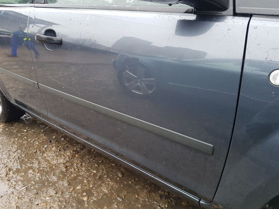 Usa / Portiera Dreapta Fata Ford Focus 2 NFL 2004 - 2008 Cod Culoare K1