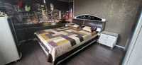 Продам 2-х спальную кровать с матрасом