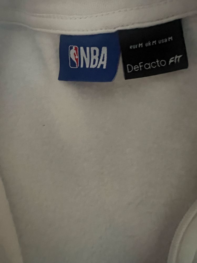 NBA Суичър