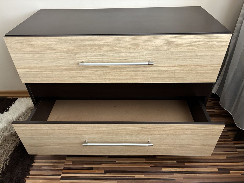 Скрин с две отделения