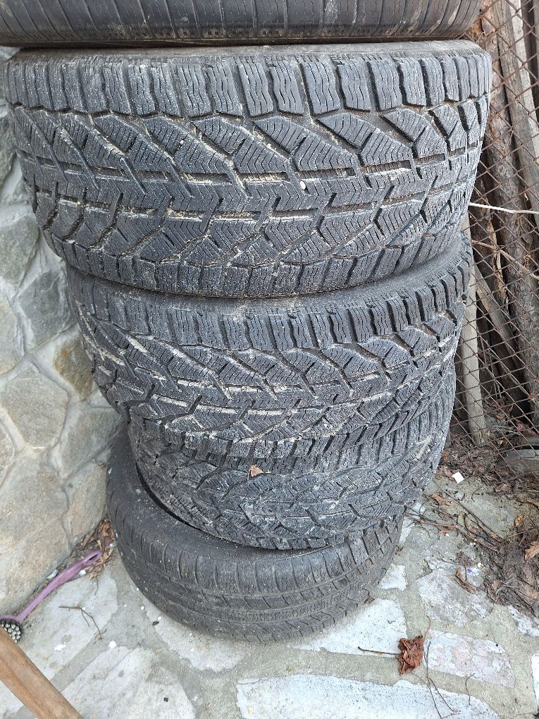 Зимни гуми 245/40/18