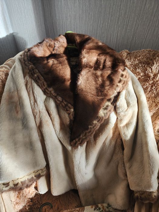 Продаю норковую шубу короткую и дубленку  все вещи в отличном состояни