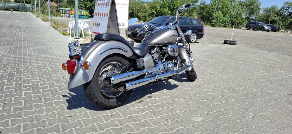 Yamaha xvs1100 v-star dragstar