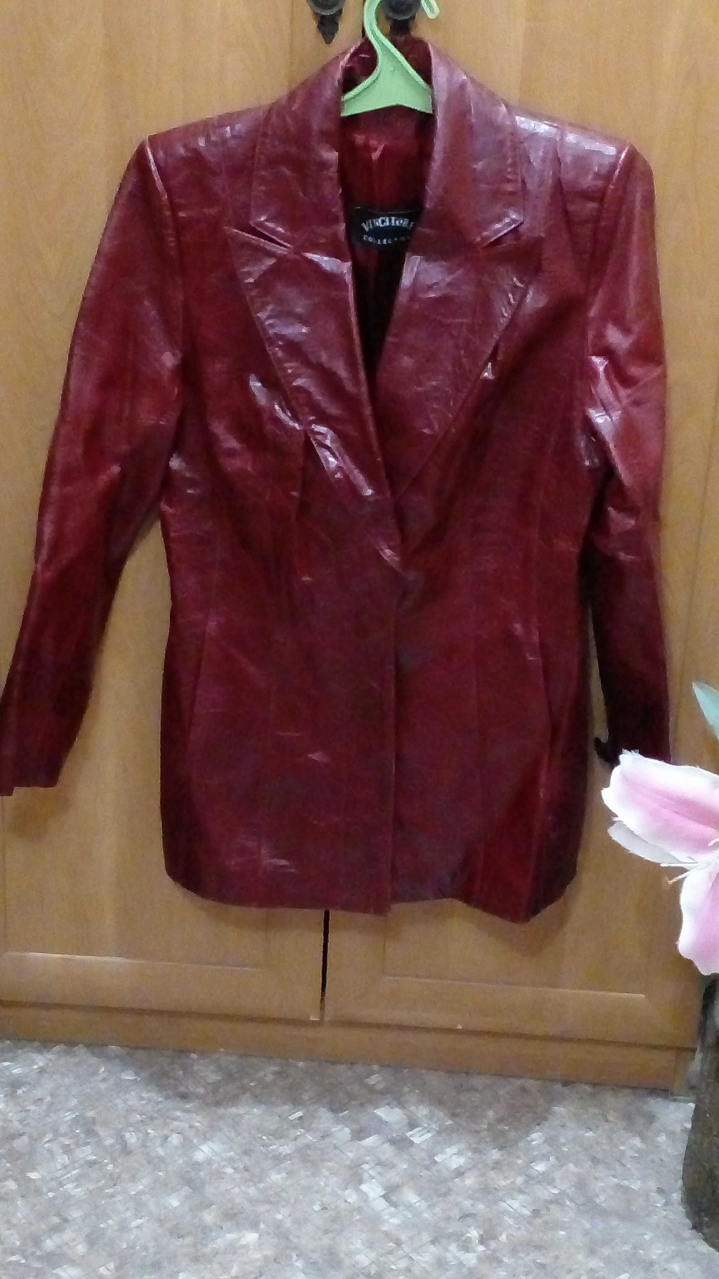 Продам кожаную куртку б/у. 46-48р.