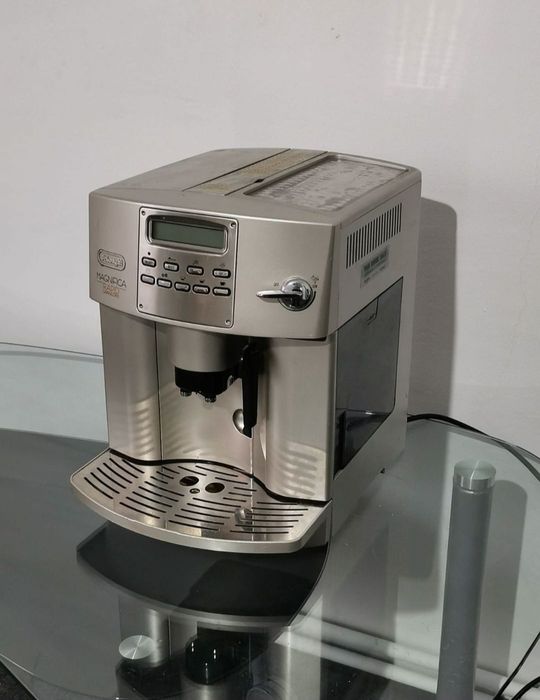Delonghi Aparat de cafea digital cu boabe afișaj luminos