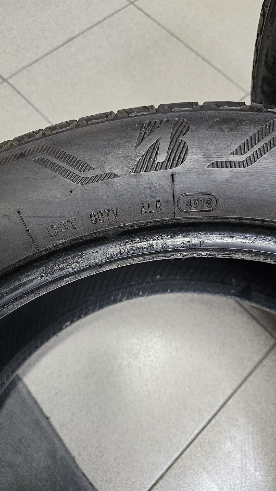 BRIDGESTONE гуми 275/45/20