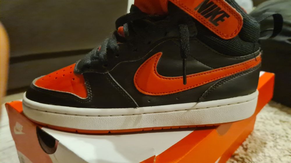 Nike courtyard 36