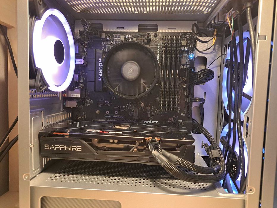 Desktop PC Gaming (R5 1600AF/ RX 5500 XT 8GB/ 32GB RAM)