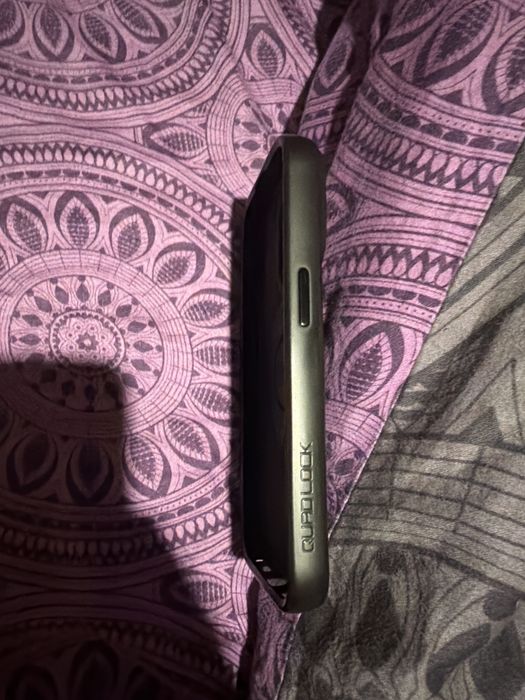 Калъф за iphone 15 pro quadlock