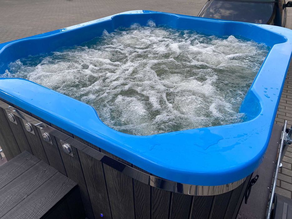 Ciubar mobil dreptunghiular pe remorca