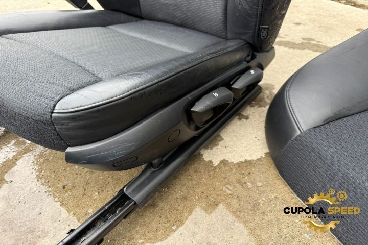 Interior complet cu fete usi mahon (de Europa) BMW Seria 3 E91 [2004