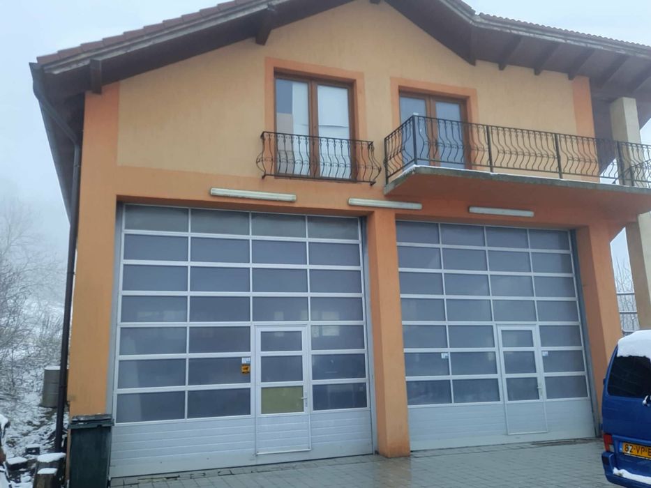 Inchiriere spatiu service auto sau depozit