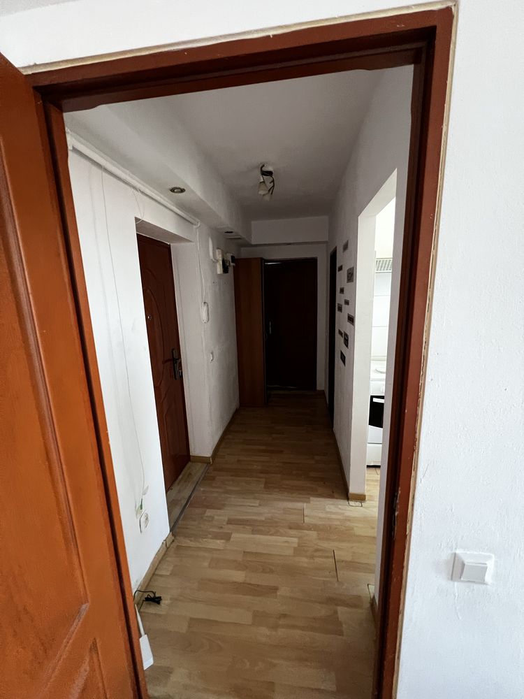 Vand apartament Dupa zid 2 camere